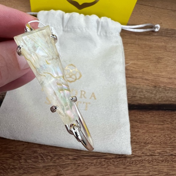 NWT Kendra Scott Collins Cuff - Picture 15 of 17